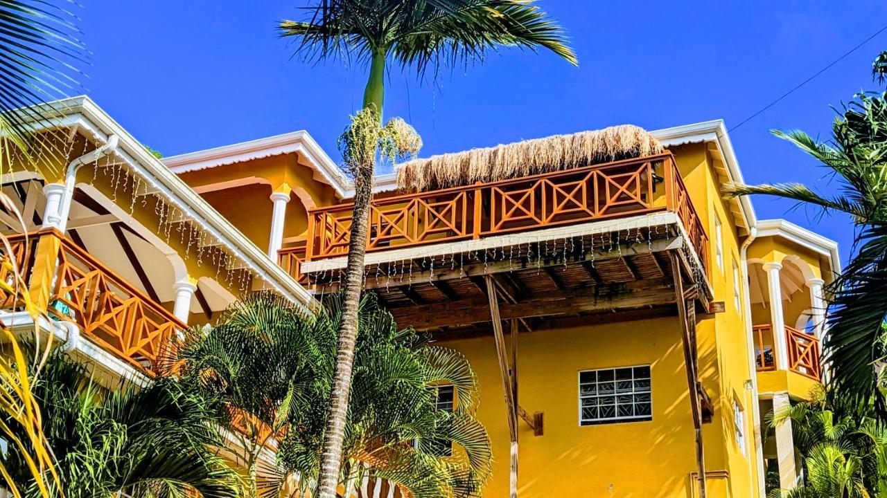 Sunset Lane Hotel Laborie Екстериор снимка