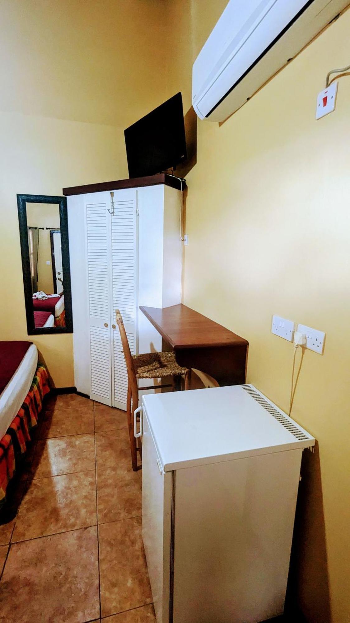 Sunset Lane Hotel Laborie Стая снимка